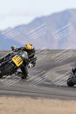 media/Nov-16-2025-Race Pace (Sun) [[8c5fa54630]]/Verified Riders/8-Turn 12 (120pm)/